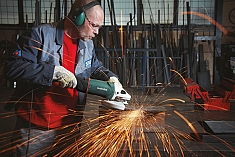 Применение угловой шлифовальной машины Metabo WE 24-230 Quick